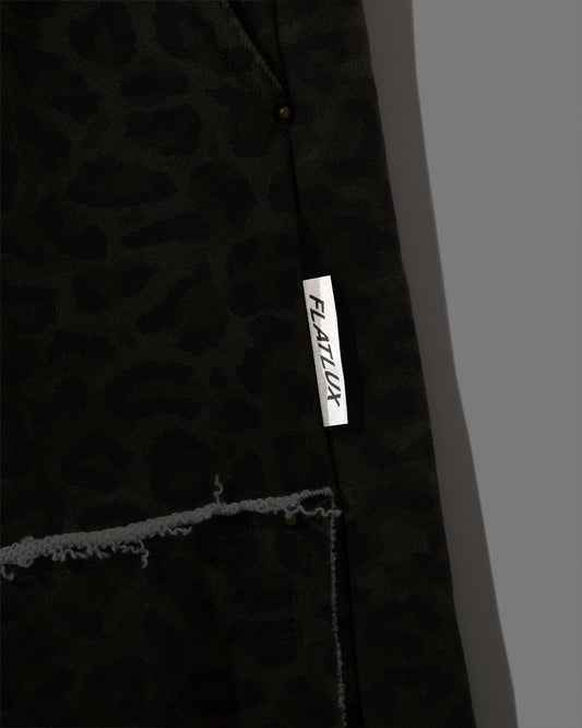 Globe Sweat Short