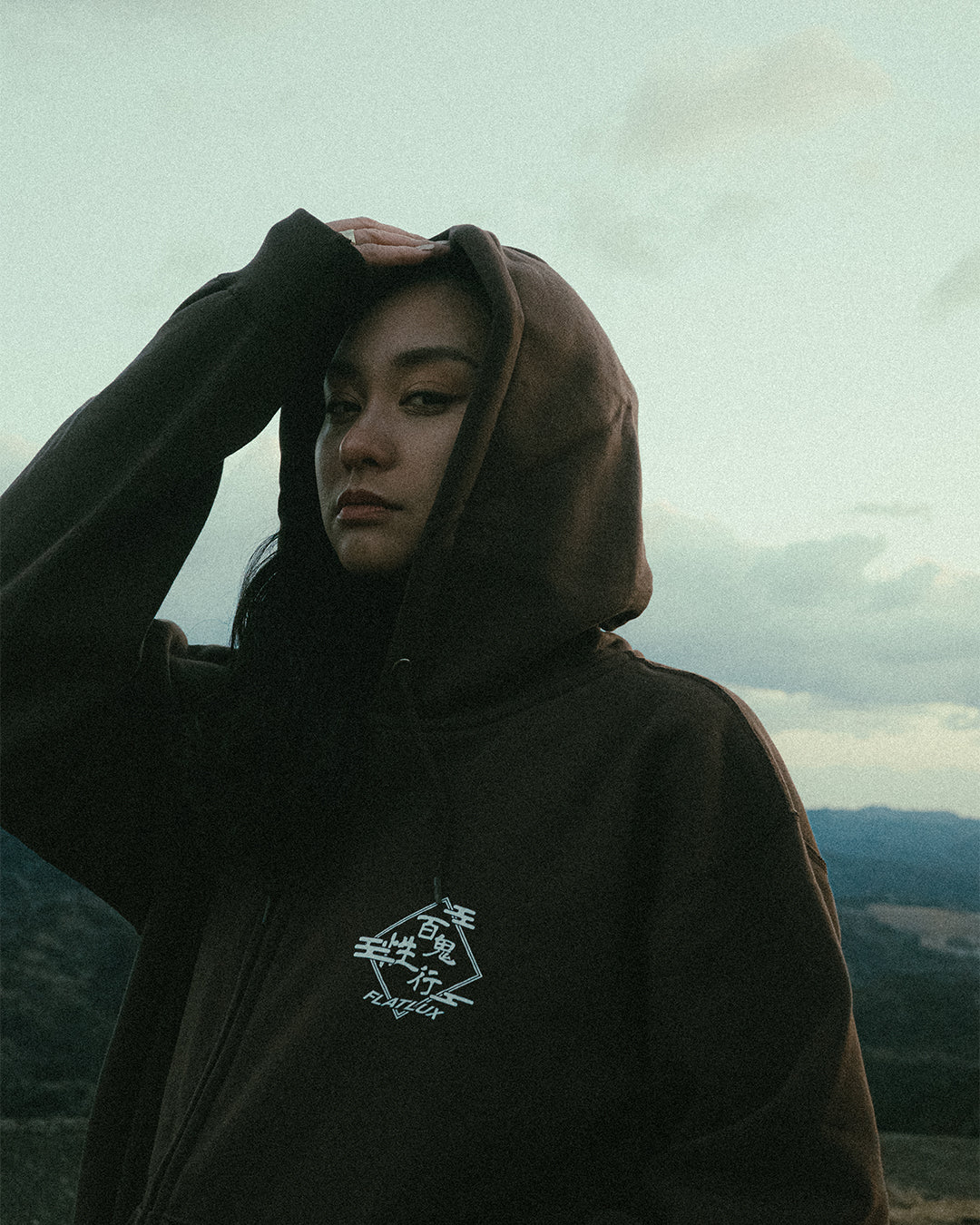 Nuranura Zip Hoodie